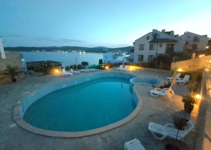 2 Bed Suite, Exclusive Sea Views Daire Süzebolu